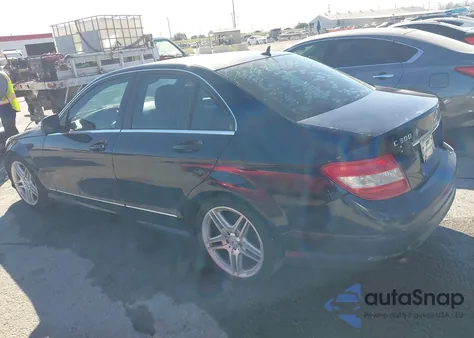 2009 Mercedes-Benz C 300 Sport from USA, damaged, VIN WDDGF54X99F235594